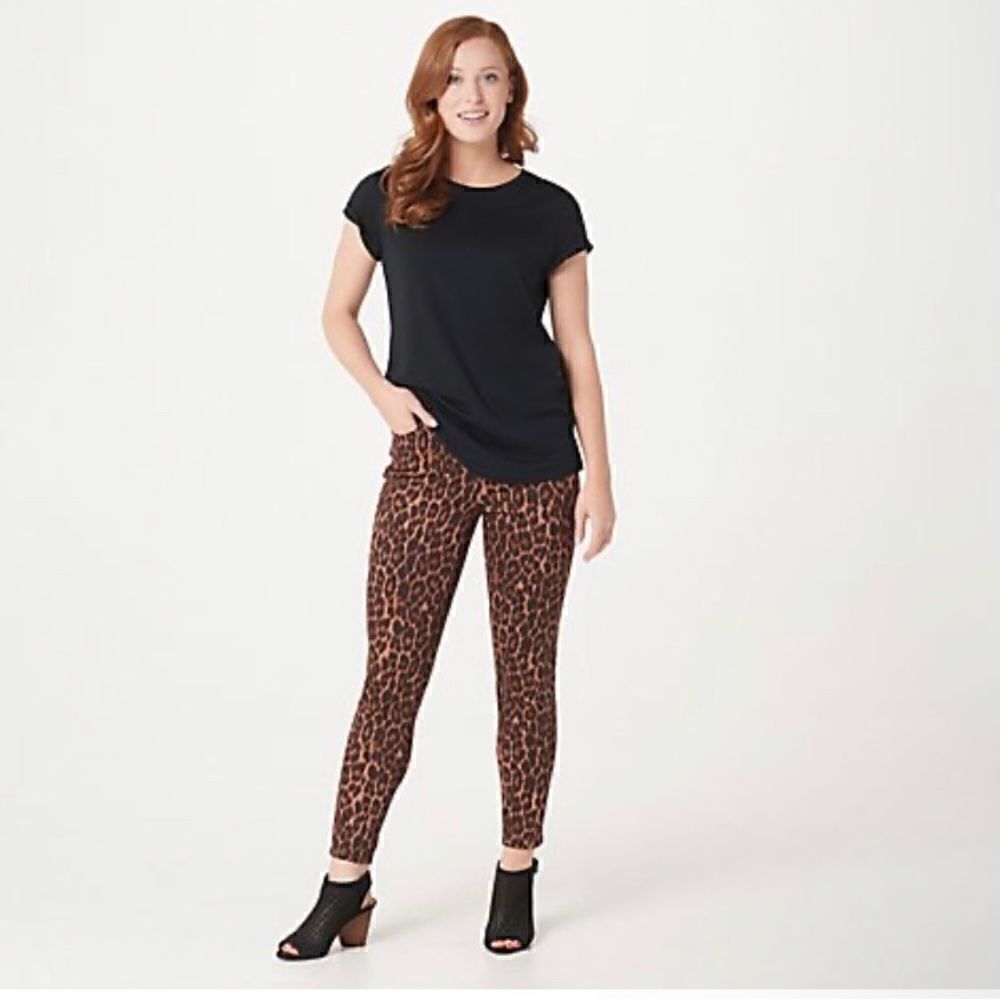 NWOT Lisa Rinna Collection Printed Ankle Jeans Jeans